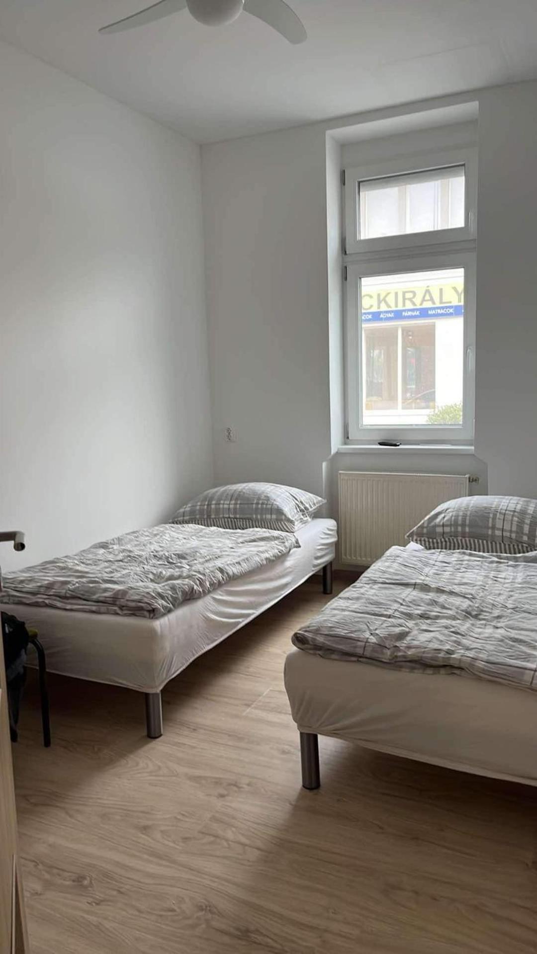 Solyom Szallo Apartment *