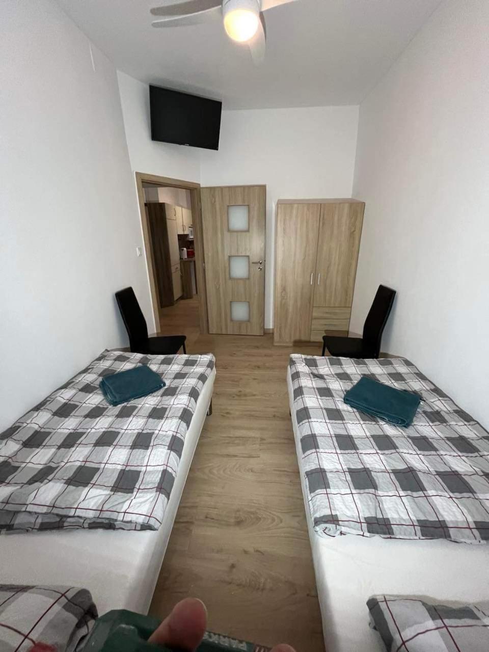 Solyom Szallo Apartment *